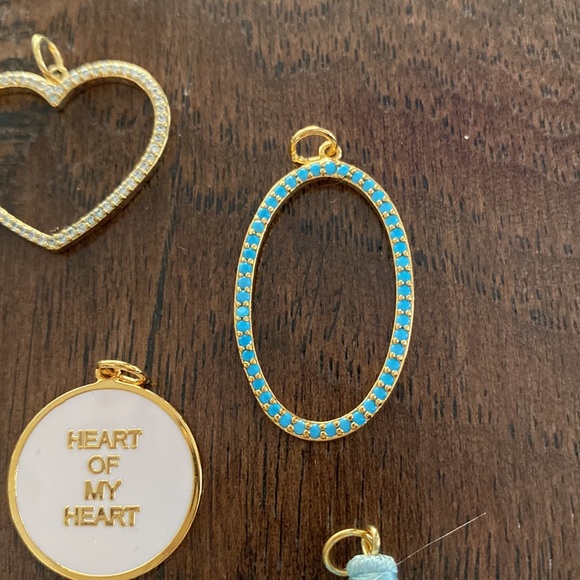 Anthropologie just for you charms lot - Picture 9 of 12